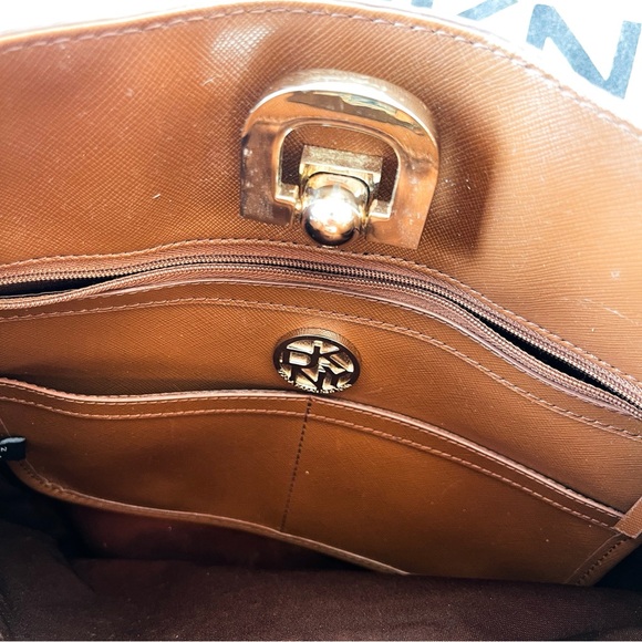 DKNY Slim Sling/Shoulder Bag Genuine Leather - Picture 12 of 15